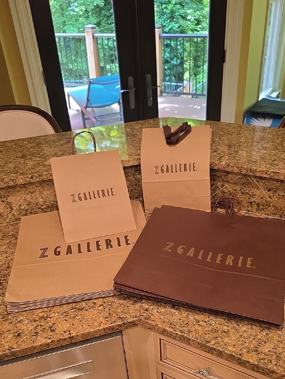 18 Z Gallerie Shopping Bags